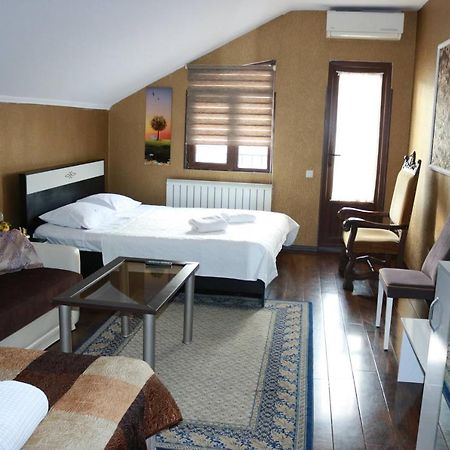 Hotel Luxors Garden Batumi Zewnętrze zdjęcie