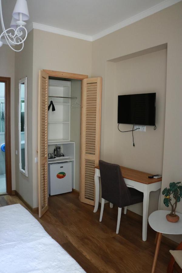 Hotel Luxors Garden Batumi Zewnętrze zdjęcie